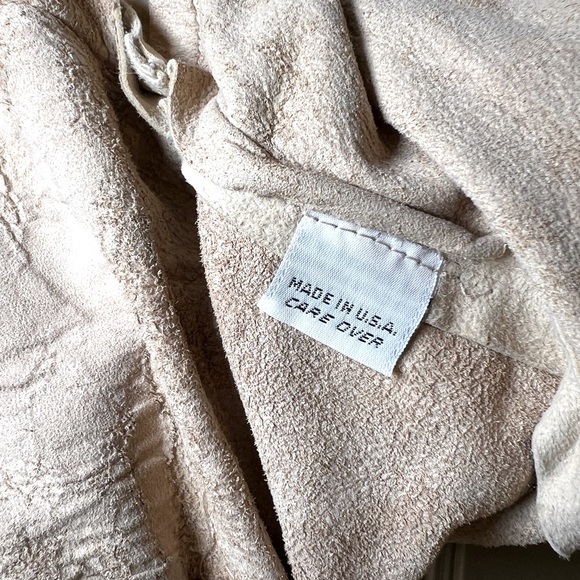 Saks Fifth Ave 100% suede top with fringe- vintage buttery soft amazing luxury - Picture 13 of 17